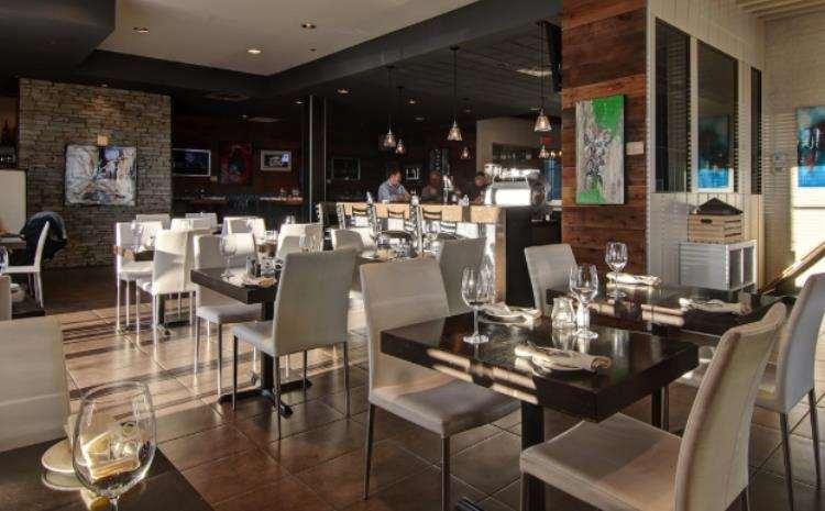 Imperia Hotel & Suites Saint-Eustache Restoran gambar